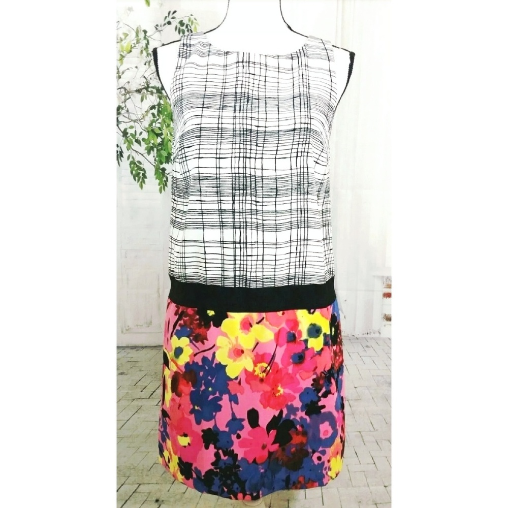 Ann Taylor LOFT shift dress sz 2 white windowpane